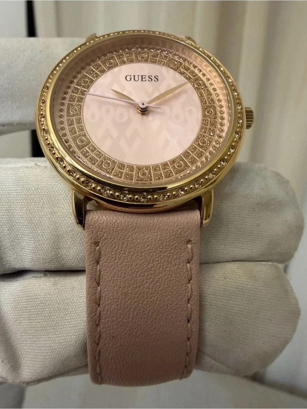 Guess Sparkling Pink Breast Cancer Awareness Ladies Watch 36mm W0032L7